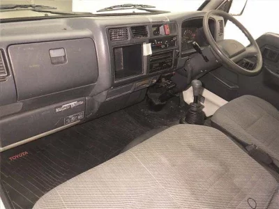 Toyota HIACE TRUCK