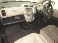 Honda LIFE лот № 70370 оценка 3.5  с аукциона в Японии 3