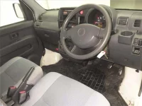 Daihatsu HIJET VAN лот № 70421 оценка 3.5  с аукциона в Японии 2