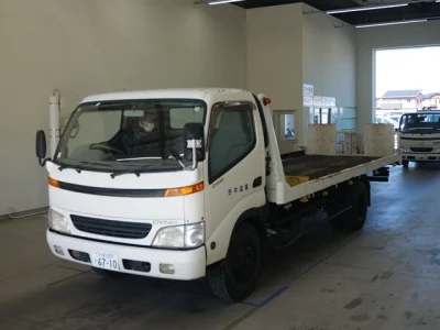 Toyota DYNA  с аукциона в Японии