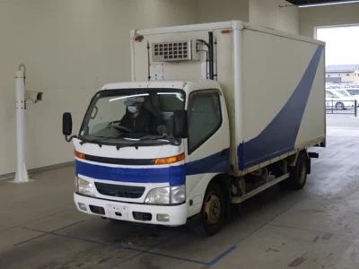 Toyota DYNA  с аукциона в Японии