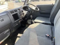 Toyota DYNA лот № 1368 оценка R  с аукциона в Японии 4