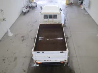 Toyota DYNA лот № 1442 оценка R  с аукциона в Японии 2