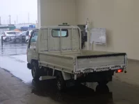 Toyota DYNA лот № 27 оценка 3  с аукциона в Японии 1