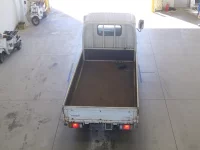 Mazda TITAN лот № 1005 оценка B  с аукциона в Японии 2