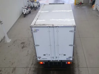 Mazda TITAN  с аукциона в Японии