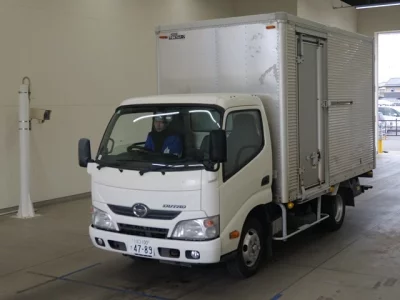Hino DUTRO  с аукциона в Японии