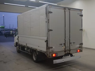 Hino DUTRO  с аукциона в Японии