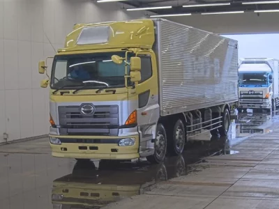Hino PROFIA  с аукциона в Японии