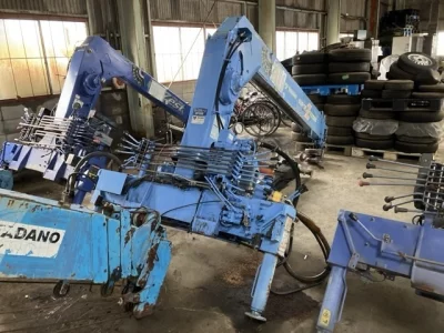 TADANO CRANE