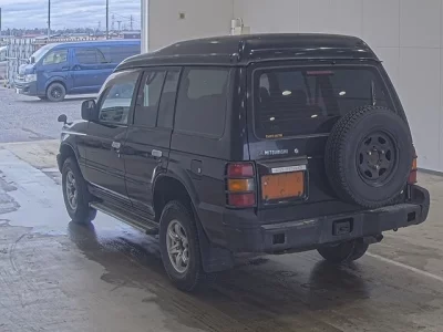 Mitsubishi PAJERO