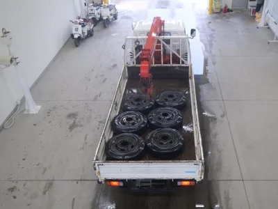 Mazda TITAN  с аукциона в Японии