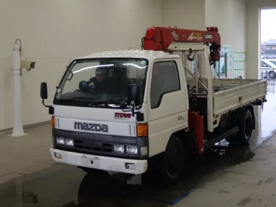 Mazda TITAN  с аукциона в Японии