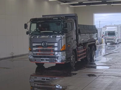 Hino TRUCK