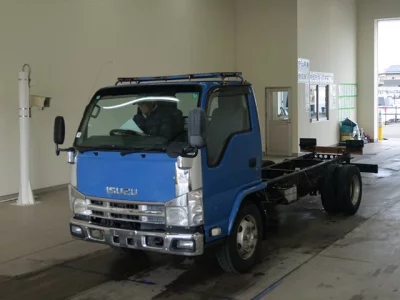Isuzu ELF