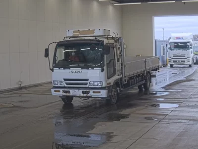 Isuzu FORWARD  с аукциона в Японии