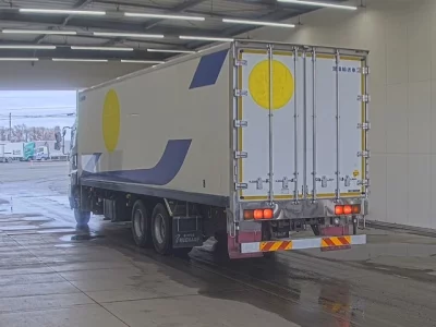 Hino PROFIA  с аукциона в Японии