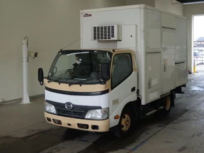 Hino DUTRO  с аукциона в Японии