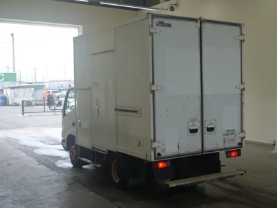 Hino DUTRO  с аукциона в Японии