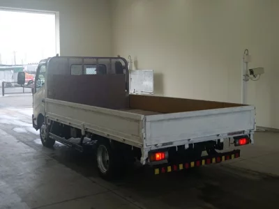 Hino DUTRO  с аукциона в Японии