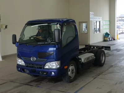 Hino DUTRO  с аукциона в Японии