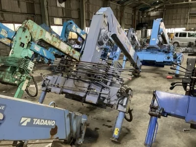 TADANO CRANE