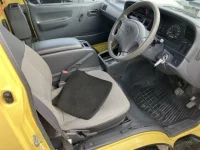 Toyota HIACE лот № 20050 оценка RB  с аукциона в Японии 7