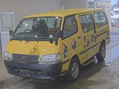 Toyota HIACE  с аукциона в Японии