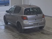 Toyota VITZ лот № 20102 оценка 3  с аукциона в Японии 1