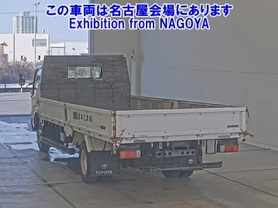 Toyota DYNA  с аукциона в Японии