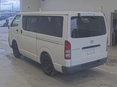 Toyota REGIUS ACE VAN