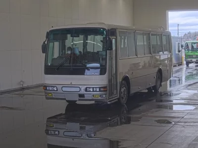 Mitsubishi BUS