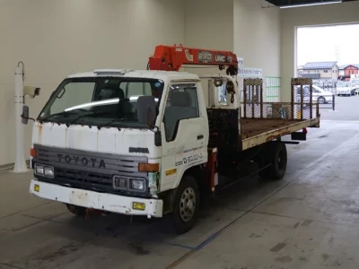 Toyota DYNA  с аукциона в Японии