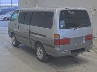 Toyota HIACE VAN лот № 20218 оценка RA  с аукциона в Японии 1