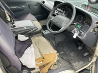 Toyota HIACE VAN лот № 20258 оценка RA  с аукциона в Японии 7