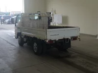 Nissan ATLAS лот № 1737 оценка 3  с аукциона в Японии 1