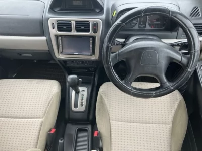 Mitsubishi PAJERO IO