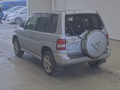 Mitsubishi PAJERO IO
