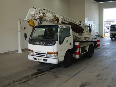 Isuzu TRUCK  с аукциона в Японии