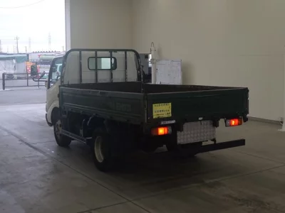 Hino DUTRO  с аукциона в Японии