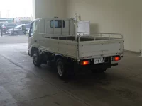 Hino DUTRO лот № 48 оценка R  с аукциона в Японии 1