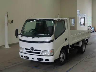 Hino DUTRO  с аукциона в Японии