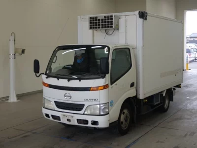 Hino DUTRO  с аукциона в Японии