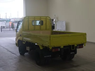 Hino DUTRO  с аукциона в Японии