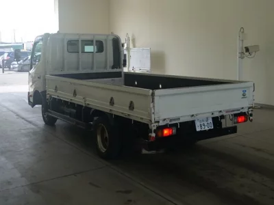 Hino DUTRO  с аукциона в Японии