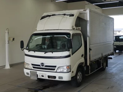 Hino DUTRO  с аукциона в Японии