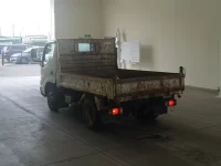 Hino DUTRO лот № 1807 оценка R  с аукциона в Японии 1