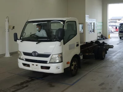 Hino DUTRO  с аукциона в Японии