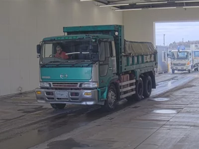 Hino TRUCK