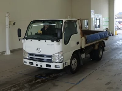 Mazda TITAN  с аукциона в Японии